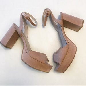 New Chinese Laundry Theresa Platform Sandal